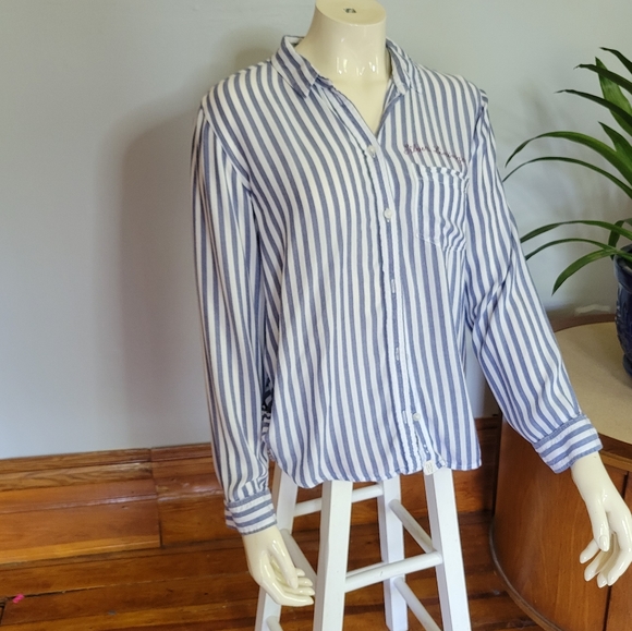 American Eagle Outfitters Tops - 💙American Eagle button up striped